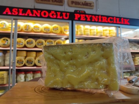 Kars Gravyer peyniri 500 Gr