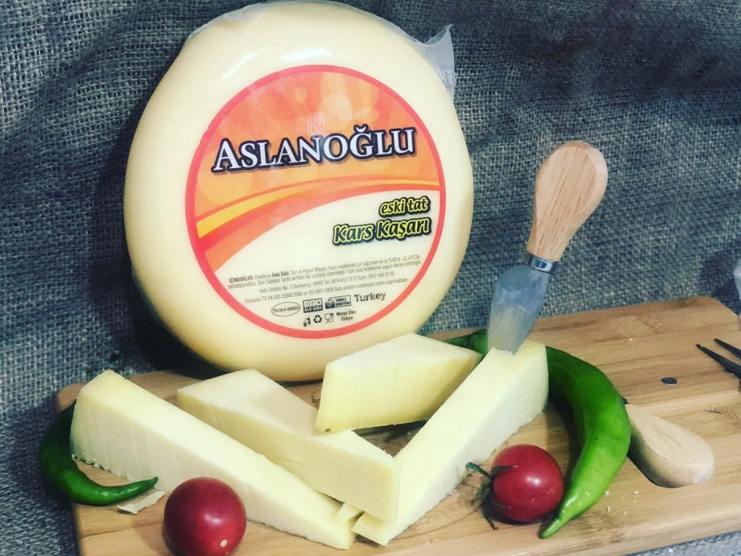 Göbek Kaşarı Tam Yağlı 500 Gr
