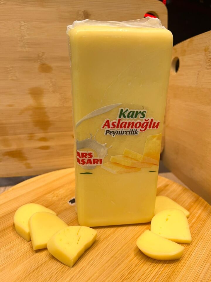 TOSTLUK TAZE BLOK KAŞAR PEYNİRİ 1 KG