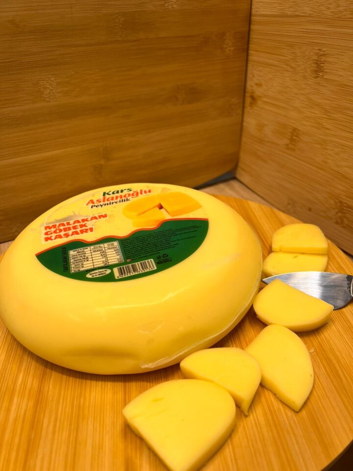KARS MALAKAN GÖBEK KAŞAR PEYNİRİ ŞİRDEN MAYALI 1 KG
