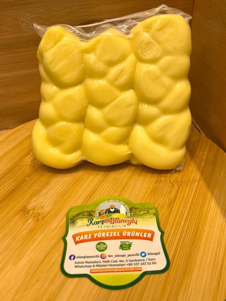 KARS YAĞLI ÖRGÜ  PEYNİRİ ŞİRDEN MAYALI 500 gr