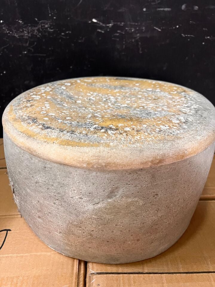 KARS ESKİ KAŞAR PEYNİRİ 2 YILLIK ŞİRDEN MAYALI TEKER 12 - 12,500 GR