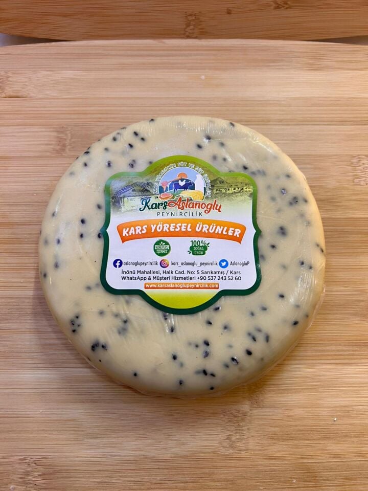 ŞİRDEN MAYALI ÇÖREK OTLU KAŞAR PEYNİRİ 500 GR